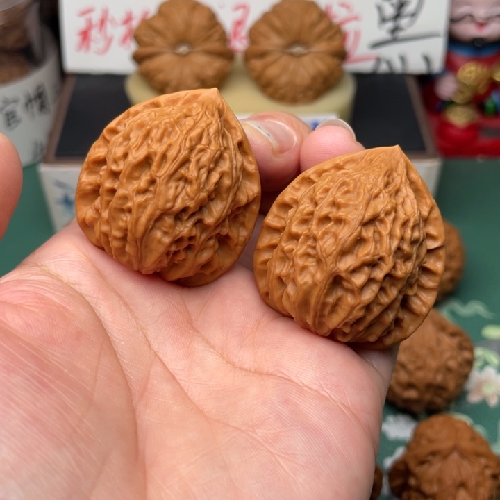 【闪购商品】文玩核桃吊坠36.5金牛