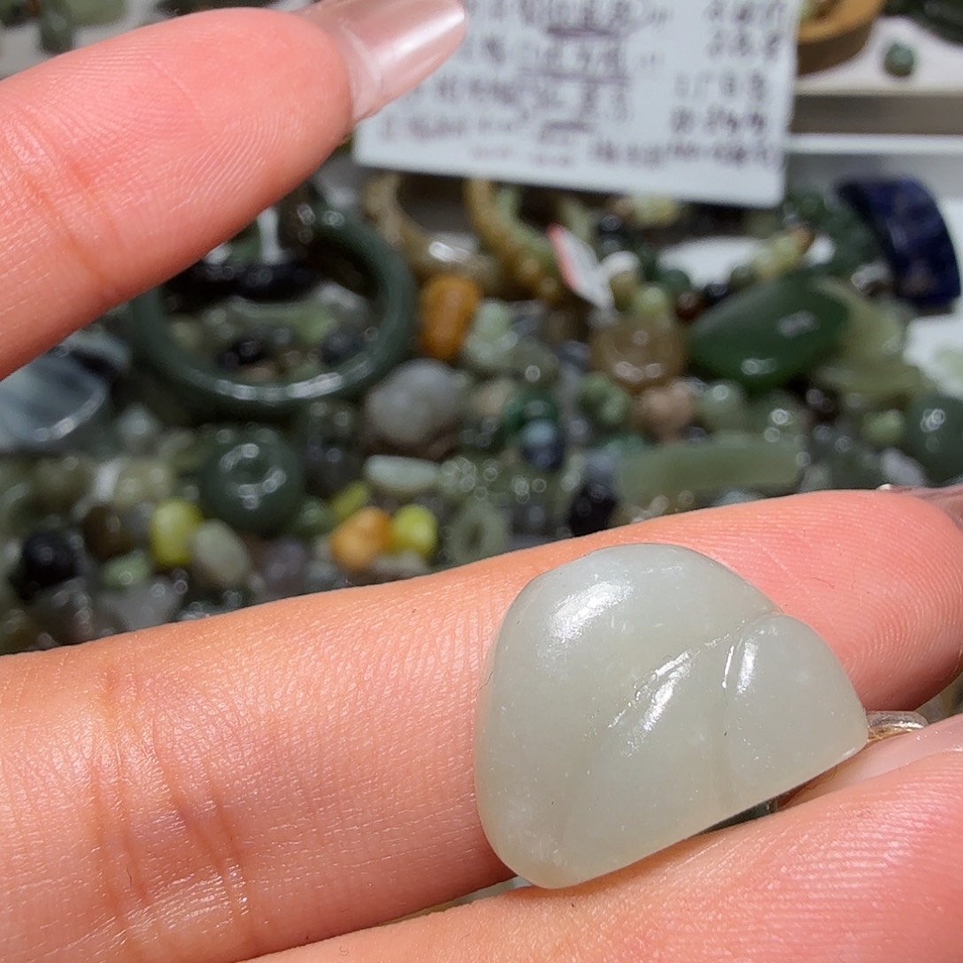 和田玉未镶嵌珠宝奇石