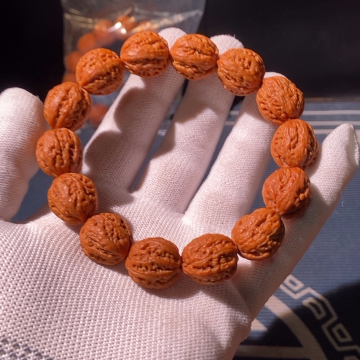 文玩核桃手串……9