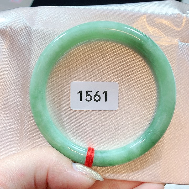 翡翠手镯未镶嵌天然翡翠手镯56