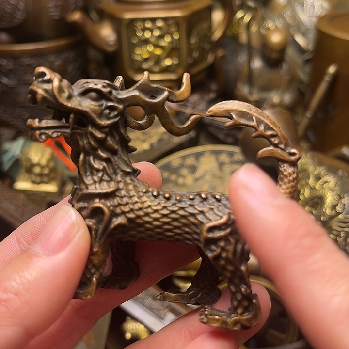 精美铜器批发档口