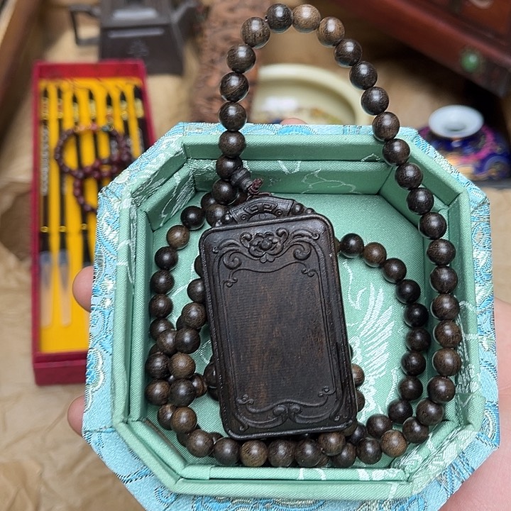 大叶紫檀（黑酸枝木类）