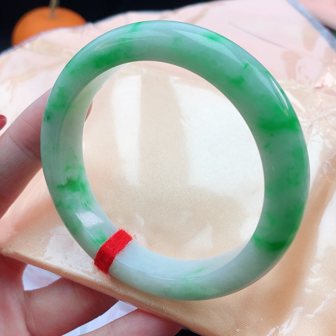 翡翠手镯未镶嵌57圈口882059