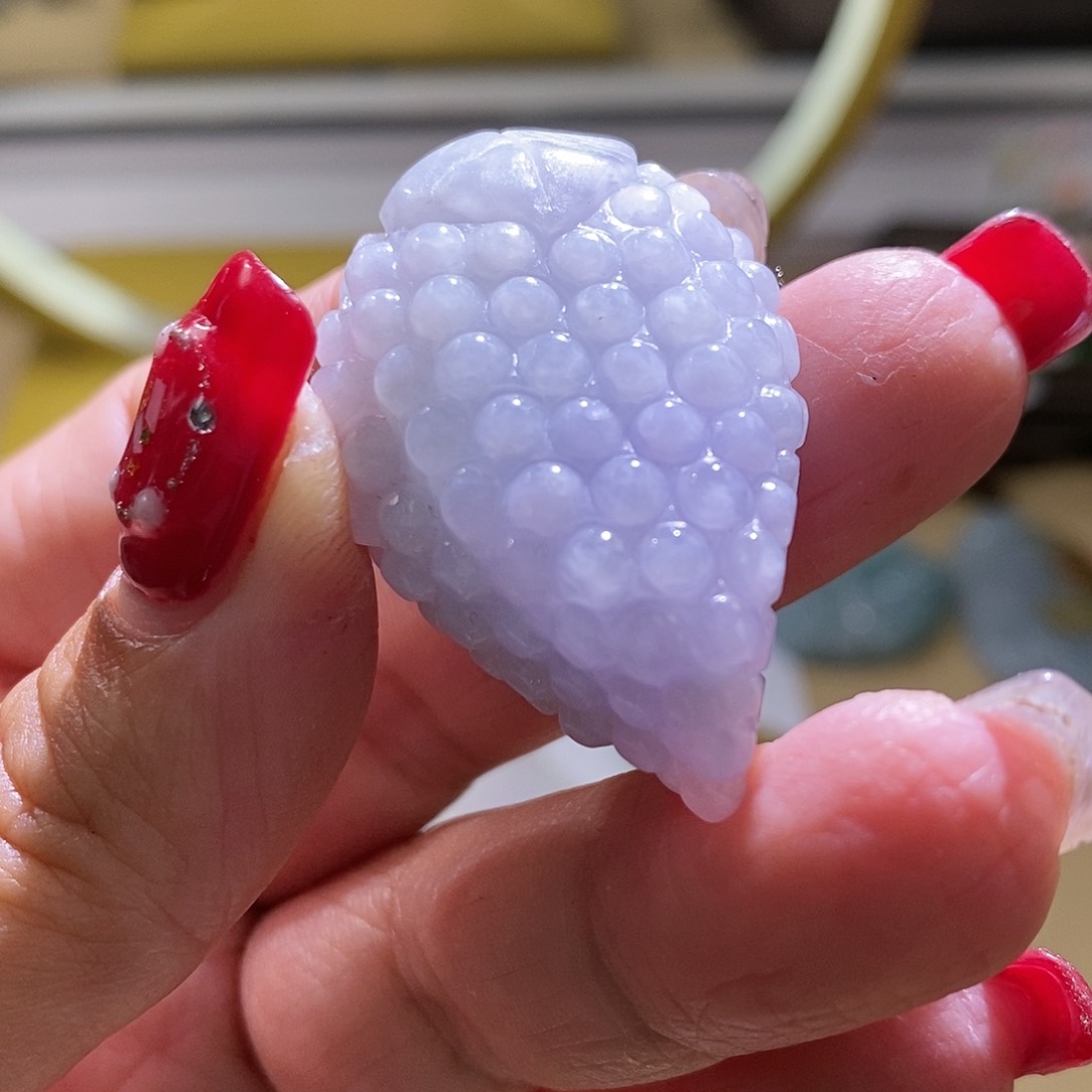 【闪购商品】翡翠颈饰未镶嵌葡萄