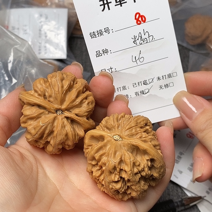 文玩核桃把件80哈哈哈