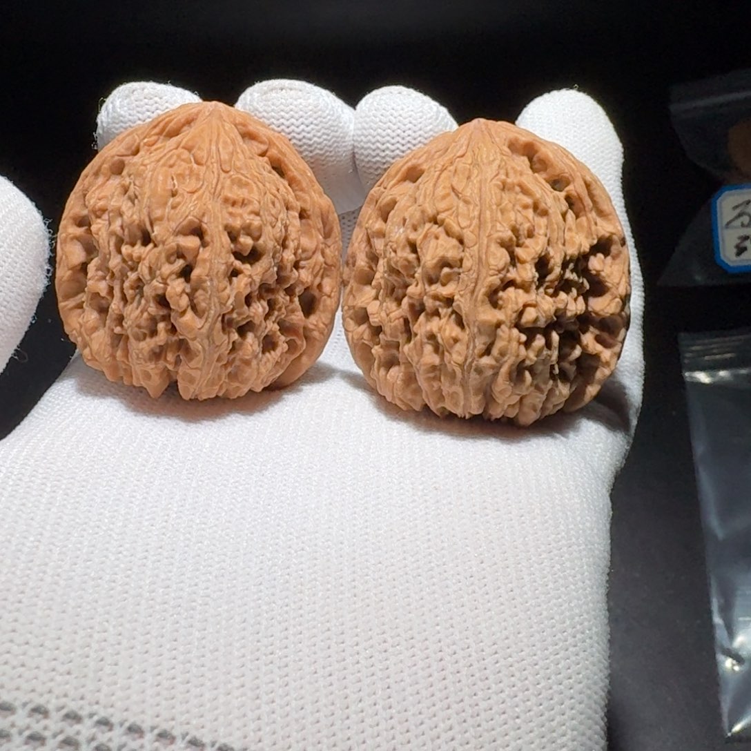 文玩核桃把件8号南疆色差