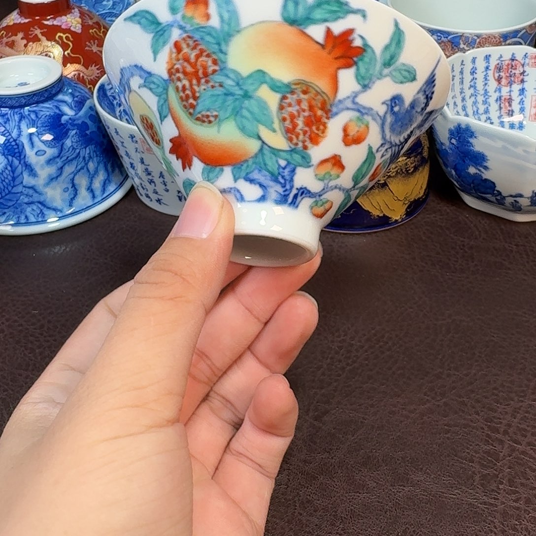 现代景德镇陶瓷杯