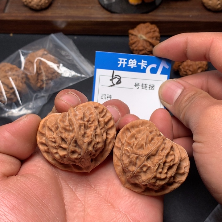 文玩核桃把件43宫灯58