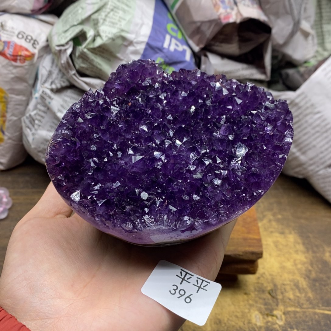 水晶乌拉圭未镶嵌