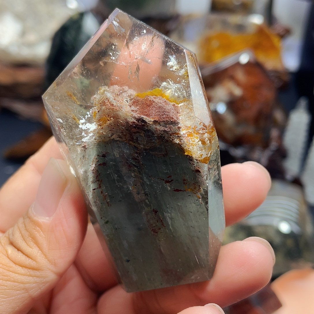 未镶嵌水晶大型摆件（非配饰）