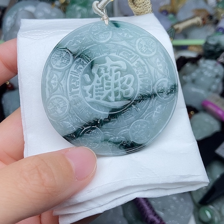 翡翠未镶嵌颈饰翡翠双面