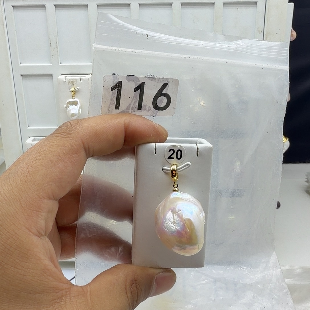 合金淡水珍珠颈饰