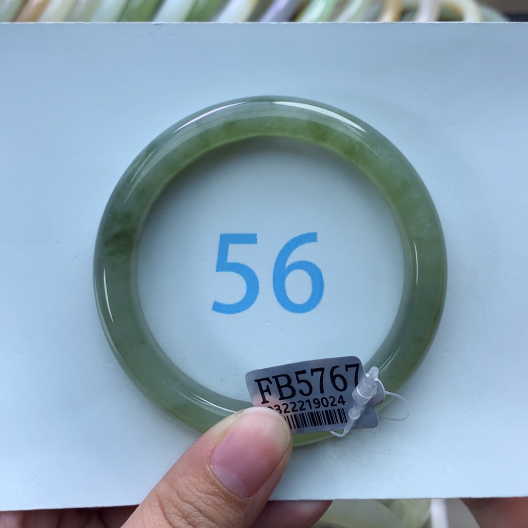 和田玉未镶嵌手镯叮*