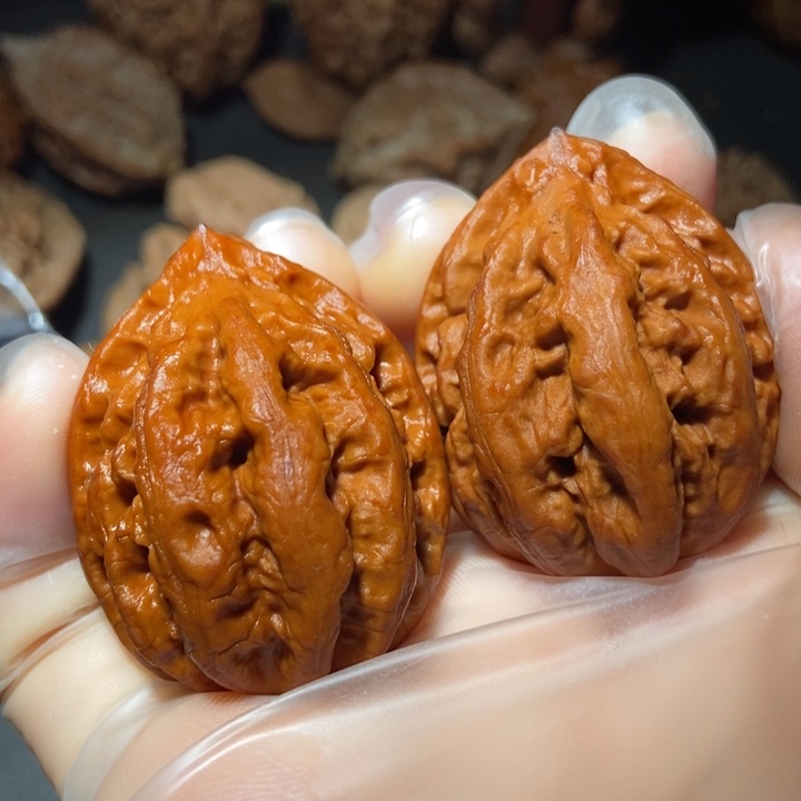 文玩核桃把件东北楸子小雪97