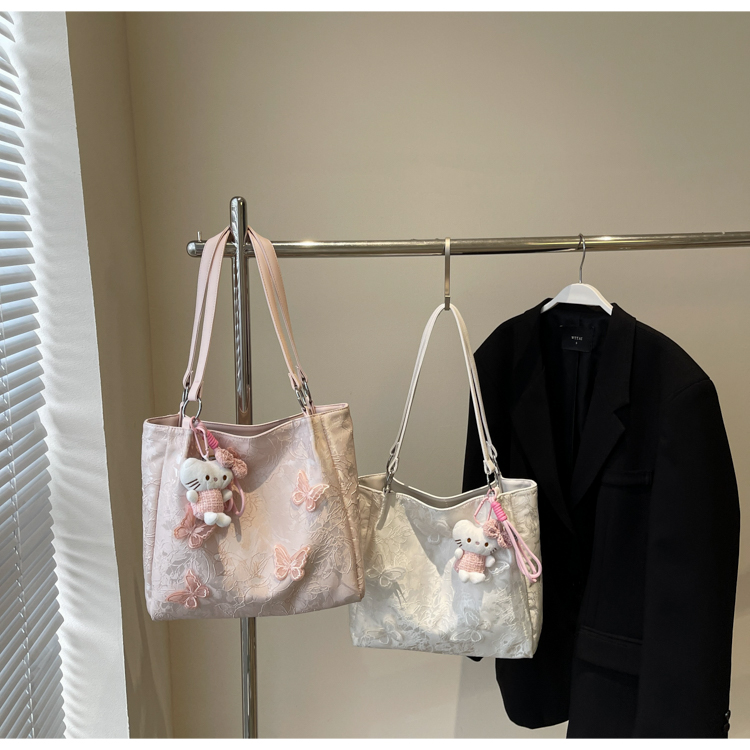 小李箱包直播专用蝴蝶可爱风刺绣单肩包单肩背包托特包休闲布包