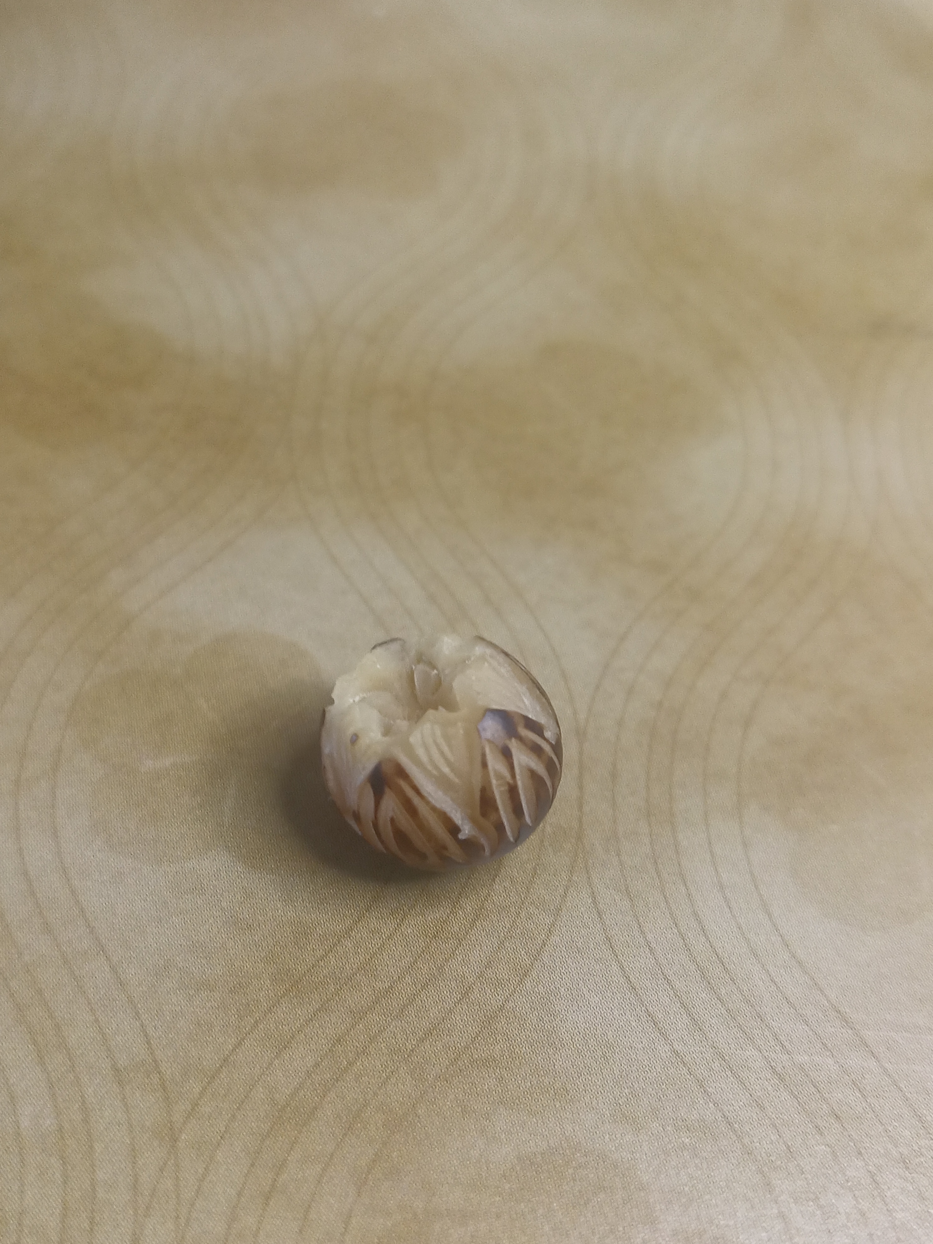 规则白色花珠民族风