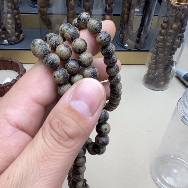 沉香沉香碎屑芽庄蚂蚁沉