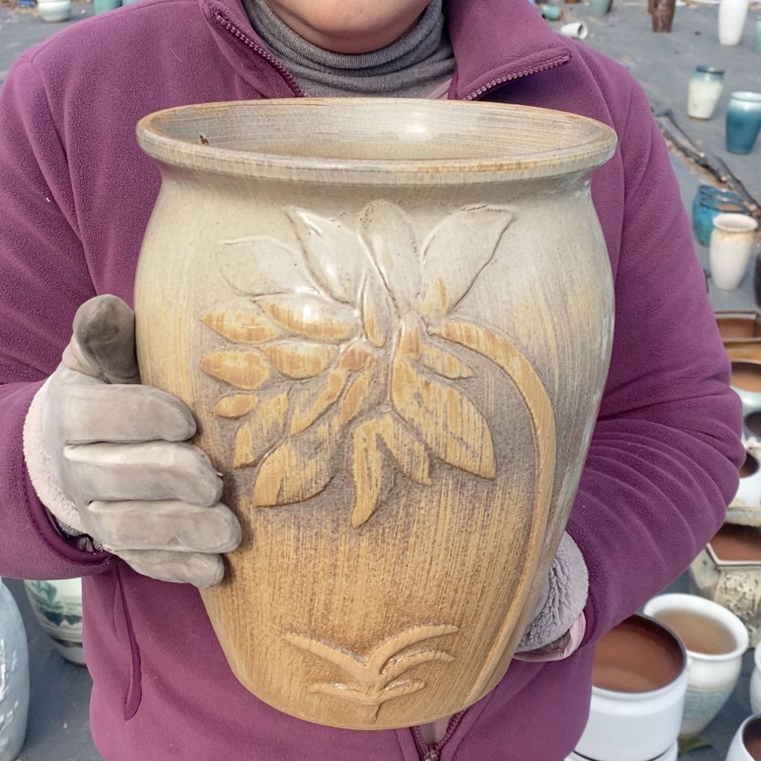 红陶口20高25～～～