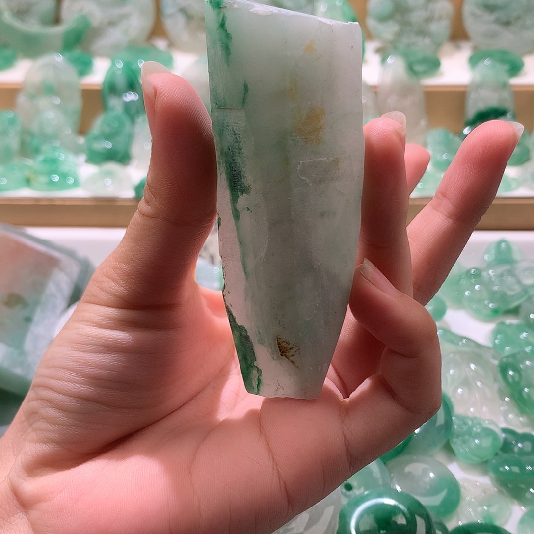 石英质玉未镶嵌珠宝半成品