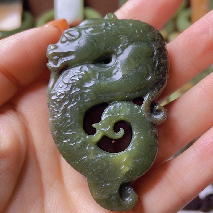 未镶嵌手串岫岩河磨玉（透闪石质玉）