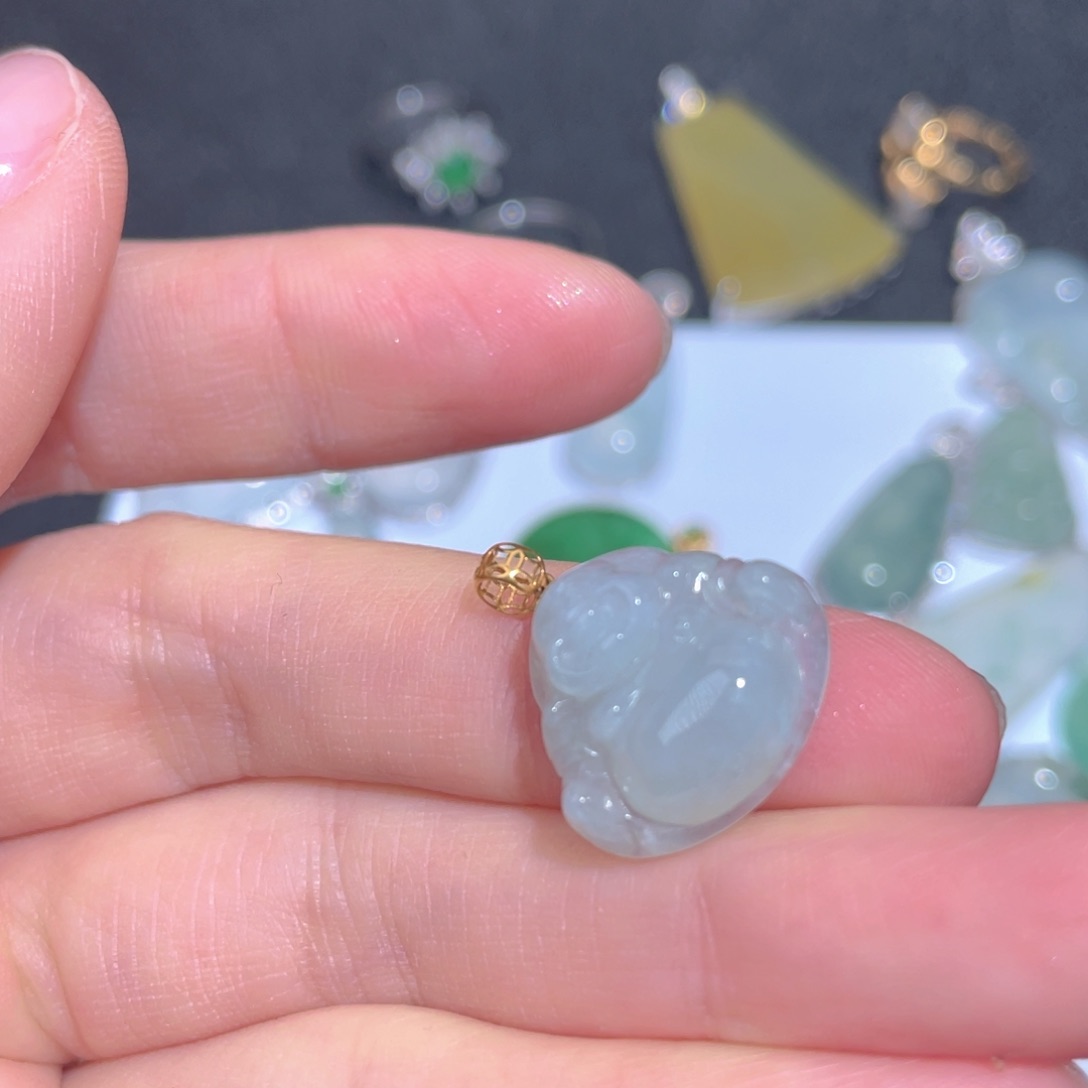 翡翠颈饰18K金镶嵌翡翠