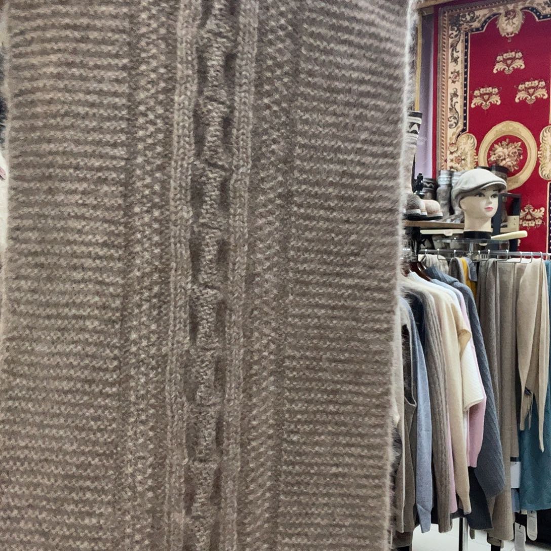 驼色羊绒围巾长条