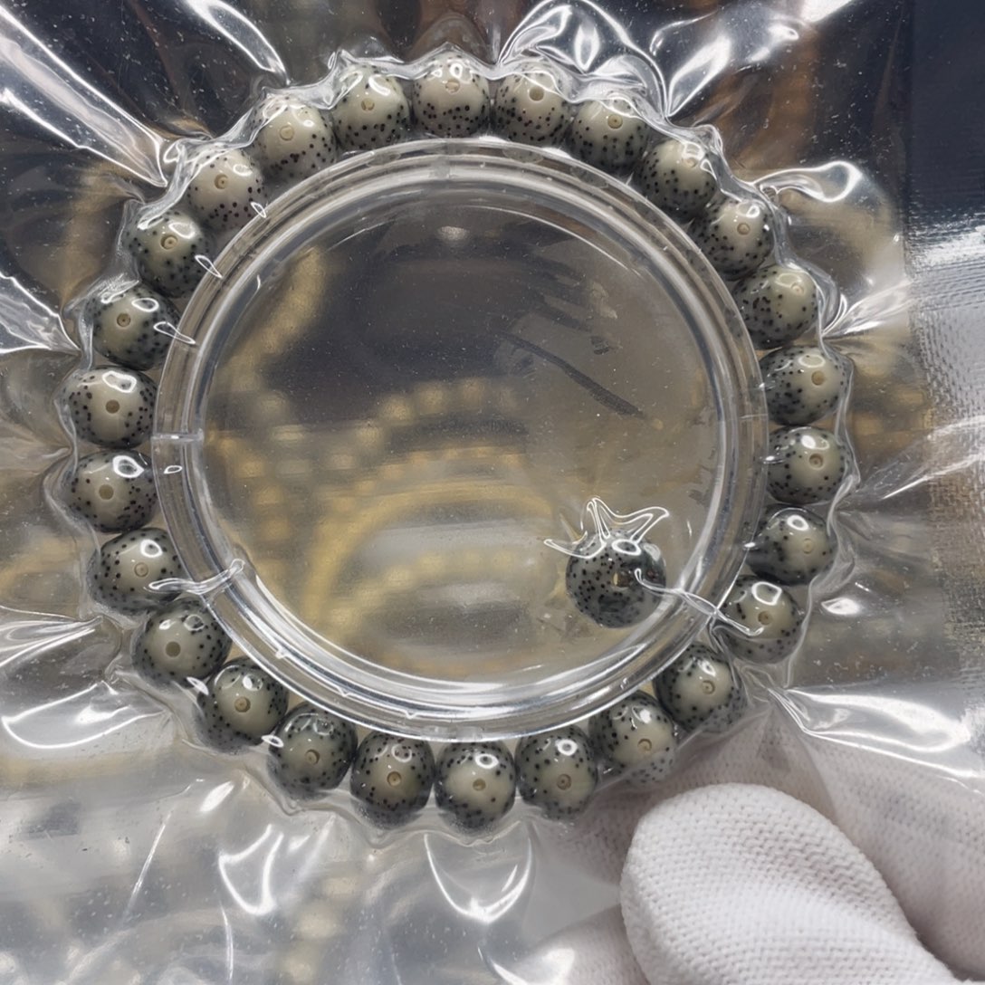 星月菩提吊坠10*8苹果珠绿幽灵手串