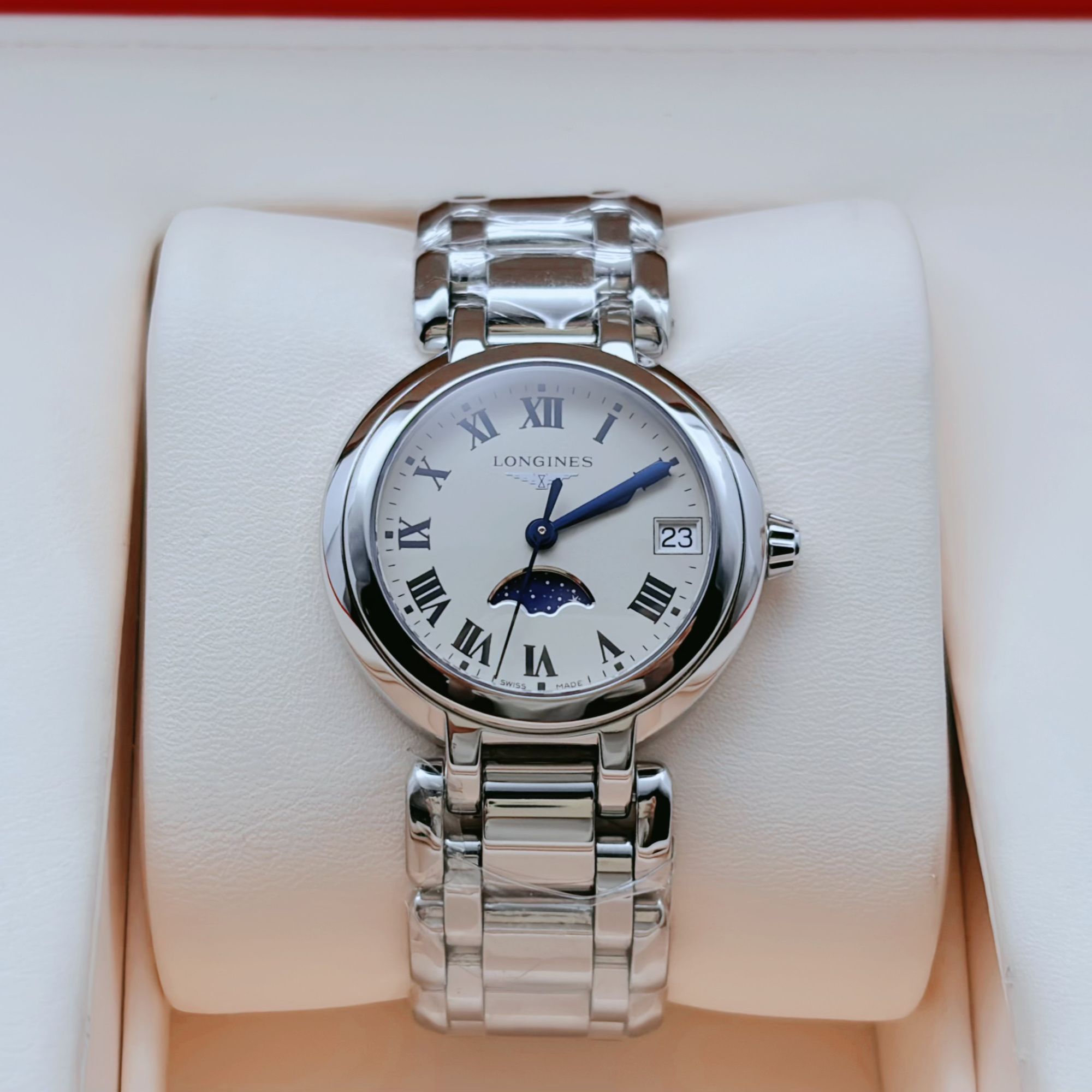 99新 Longines/浪琴 心月/单表/30.5MM/石英/公价11100