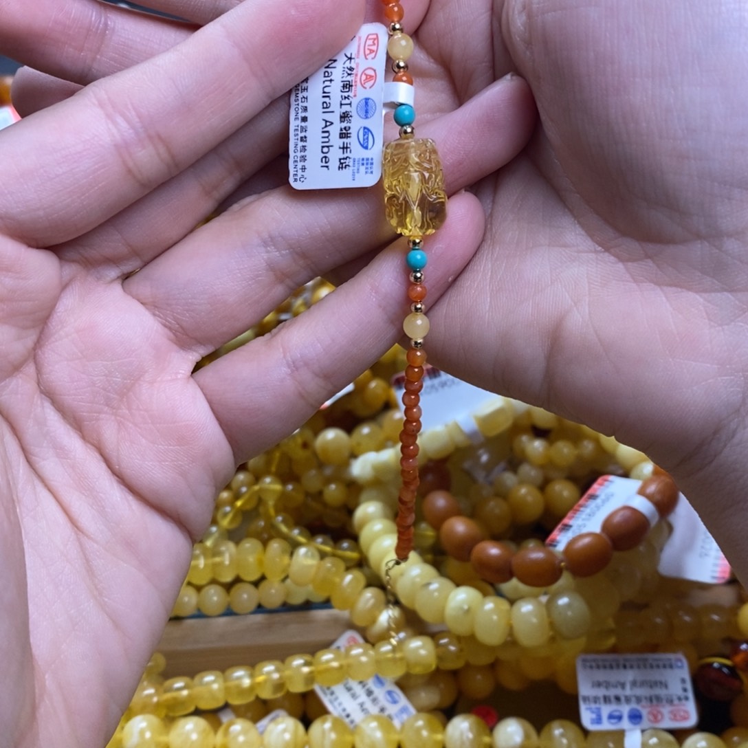 琥珀未镶嵌珠宝奇石