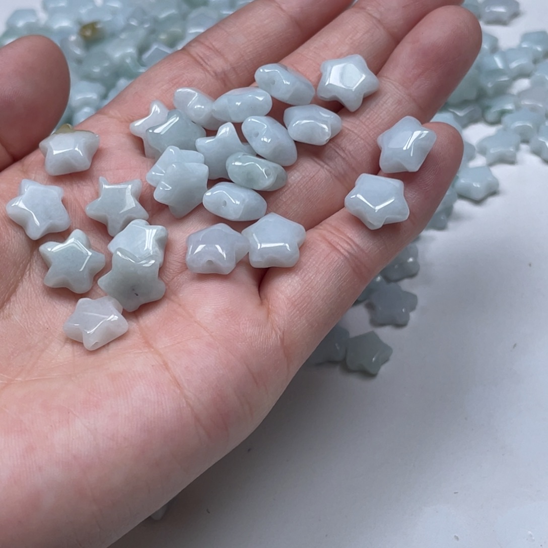 翡翠未镶嵌颈饰翡翠吊坠