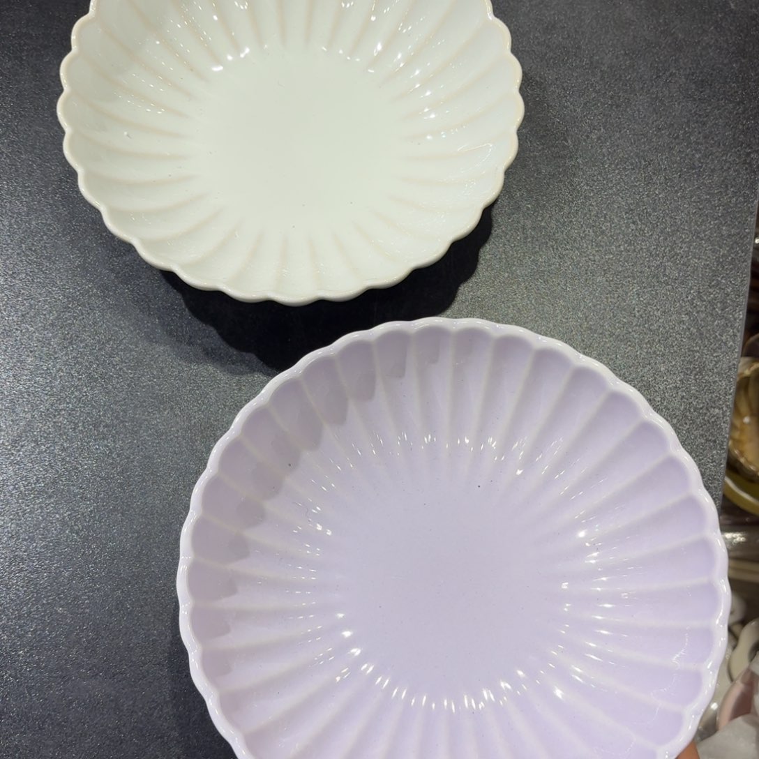 瓷微瑕两个8寸不影响使用