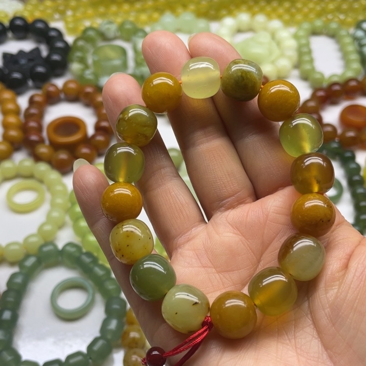 蛇纹石玉手串未镶嵌