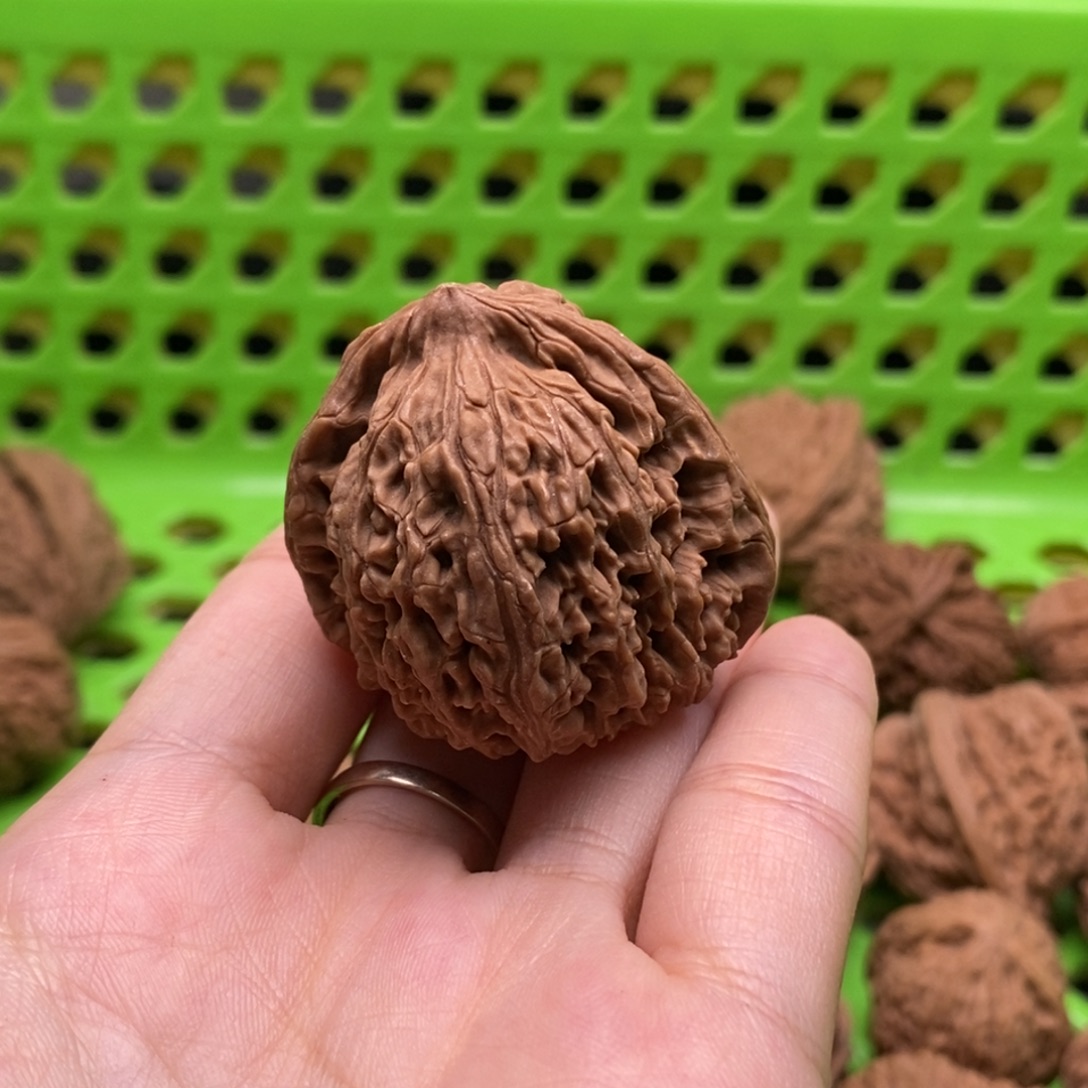 鲁***吃核桃定制商品不退不换