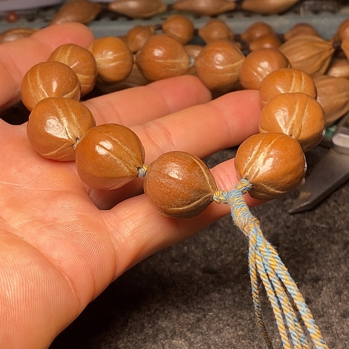 橄榄核吊坠1.7正圆30号