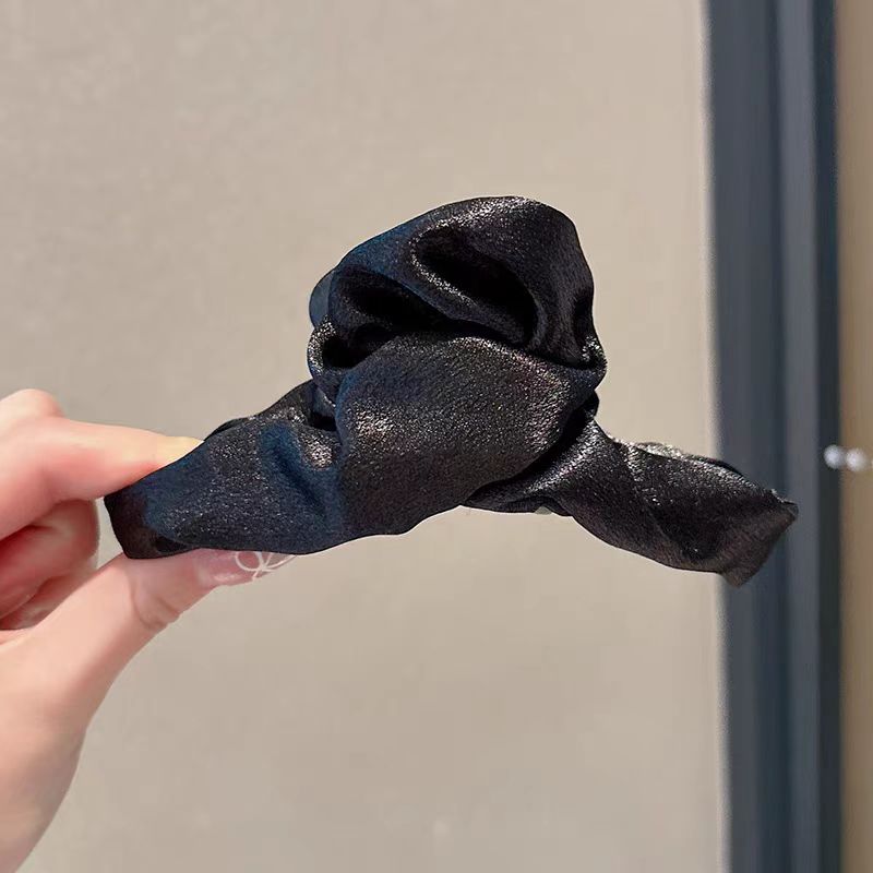 2025新款云朵褶皱抓夹饱满后脑勺黑色鲨鱼夹子发夹头饰女A6014