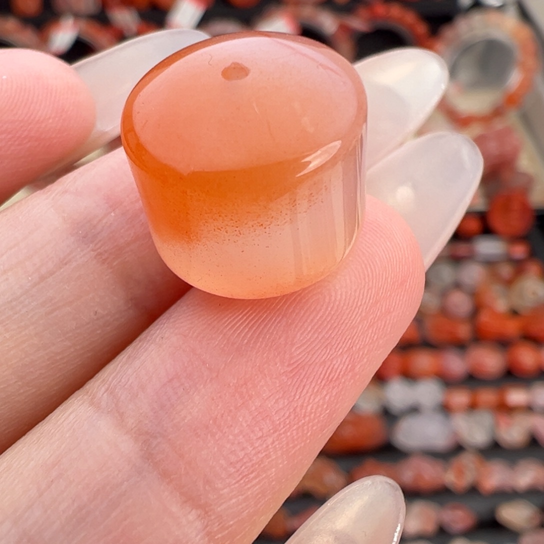 南红玛瑙未镶嵌颈饰竹节桶珠