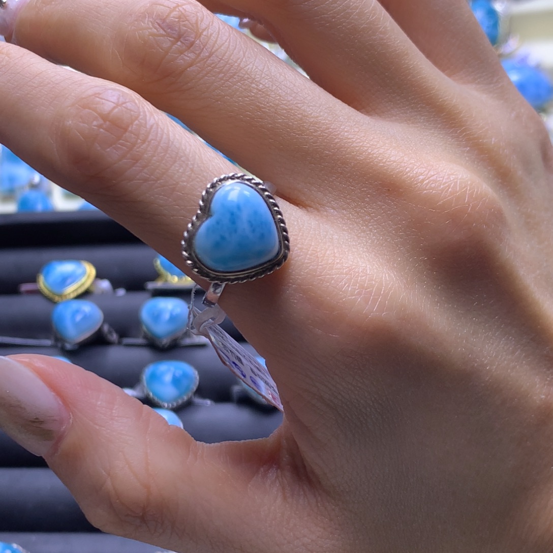 针钠钙石（海纹石）未镶嵌戒指爱心戒指色差略异