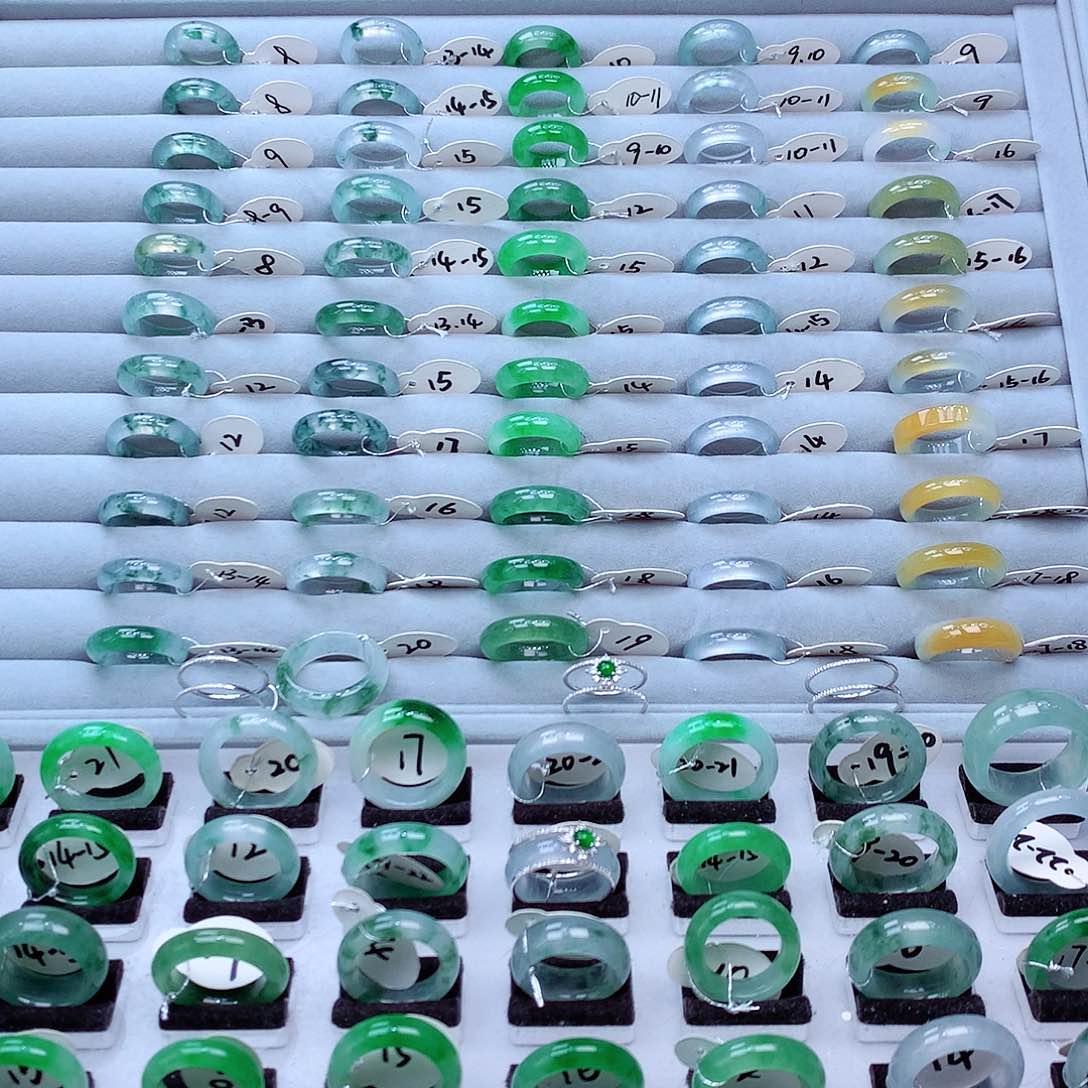 翡翠戒指未镶嵌翡翠