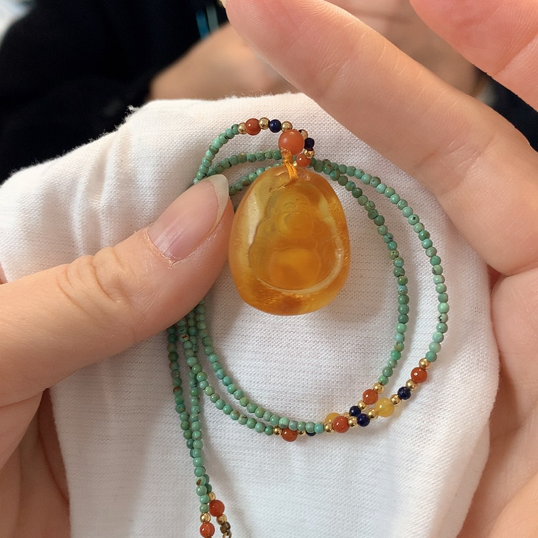 琥珀珠宝奇石未镶嵌