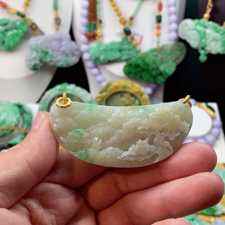 翡翠颈饰未镶嵌翡翠吊坠挂件
