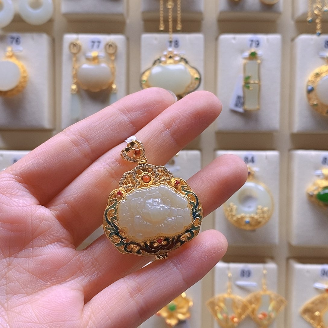 和田玉颈饰银S925镶嵌