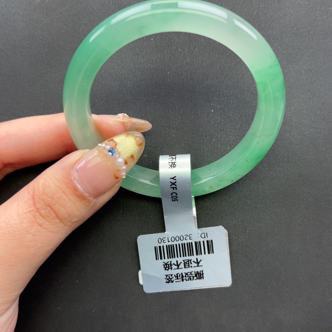 石英质玉未镶嵌手镯+51 会会