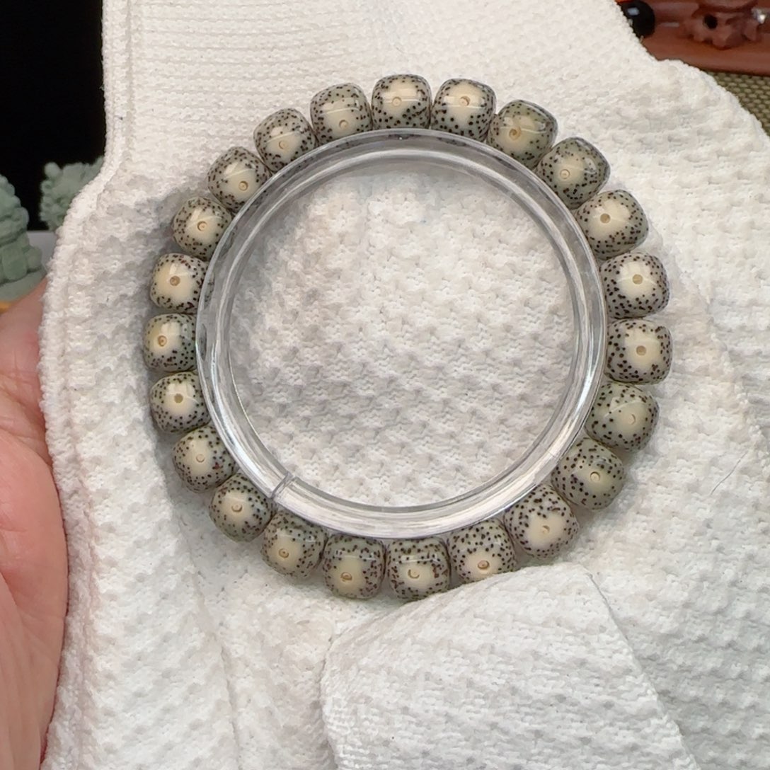 星月菩提手串绿包白大眼睛10*9