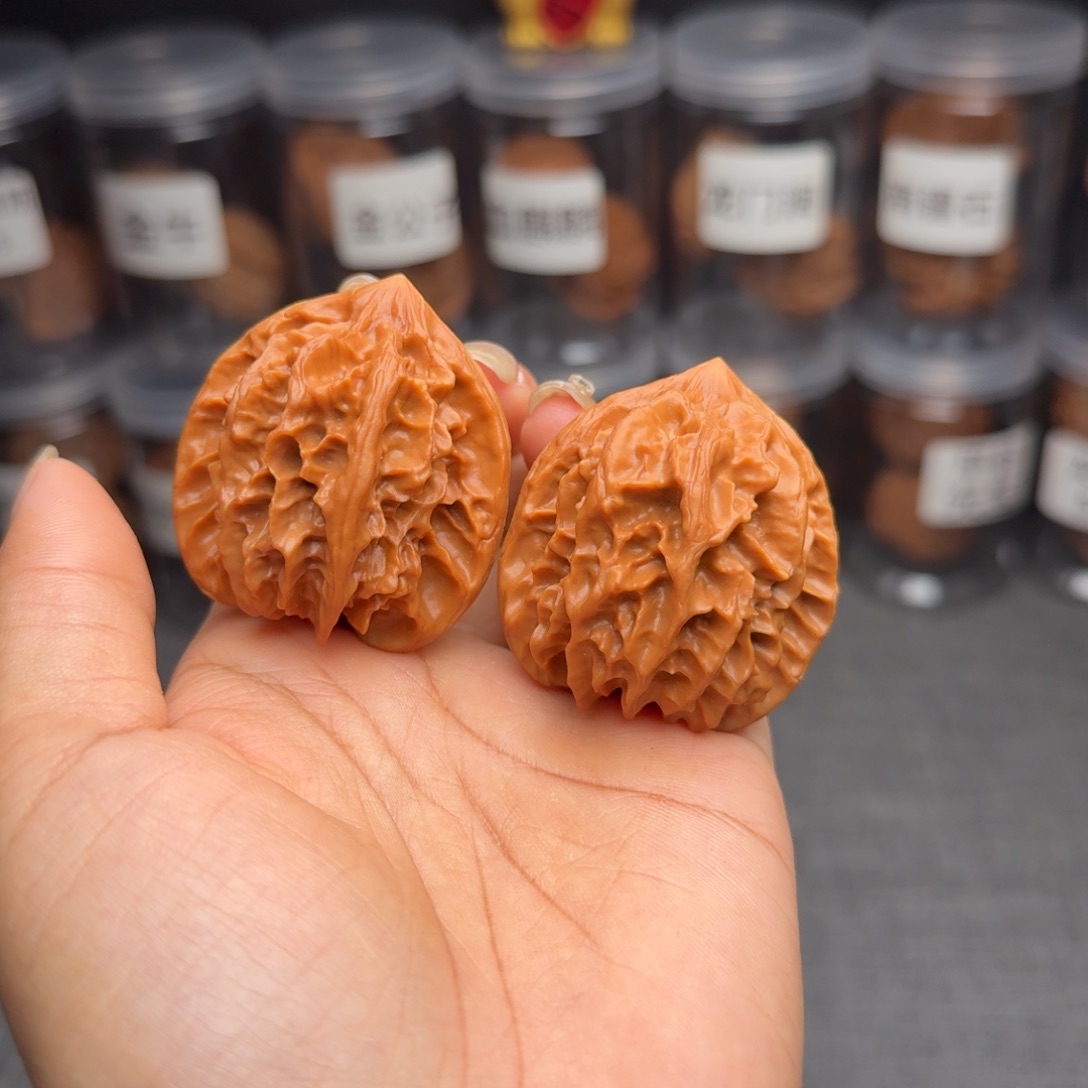 大***C把件文玩核桃曹大龙