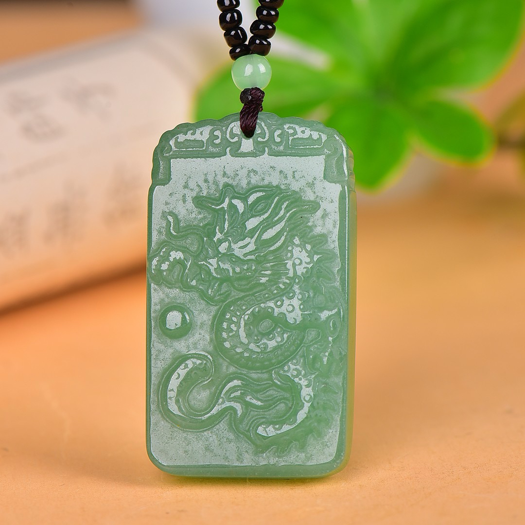 【名称】精品东陵玉《吉祥龙牌》挂件【寓意】吉祥如意尺寸28×50