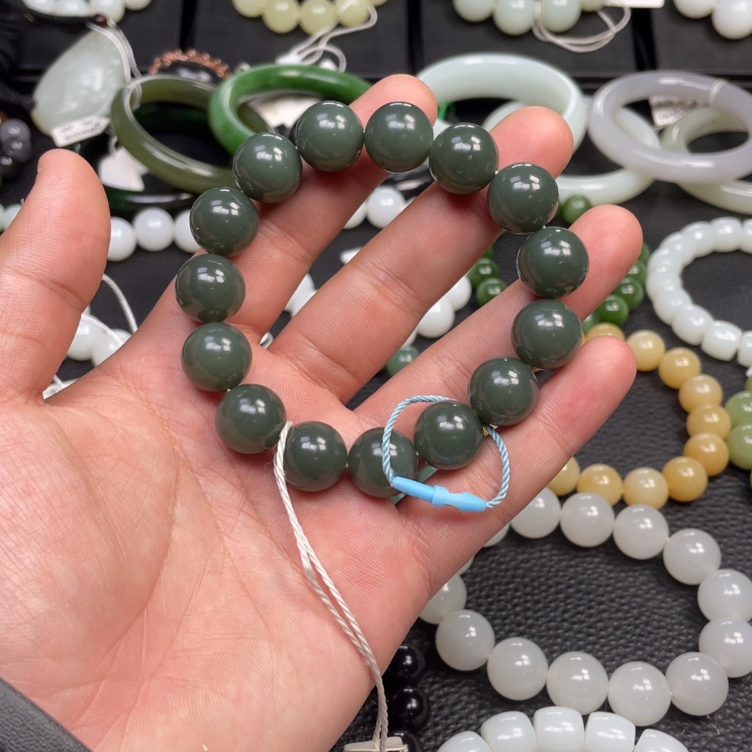 和田玉未镶嵌手链