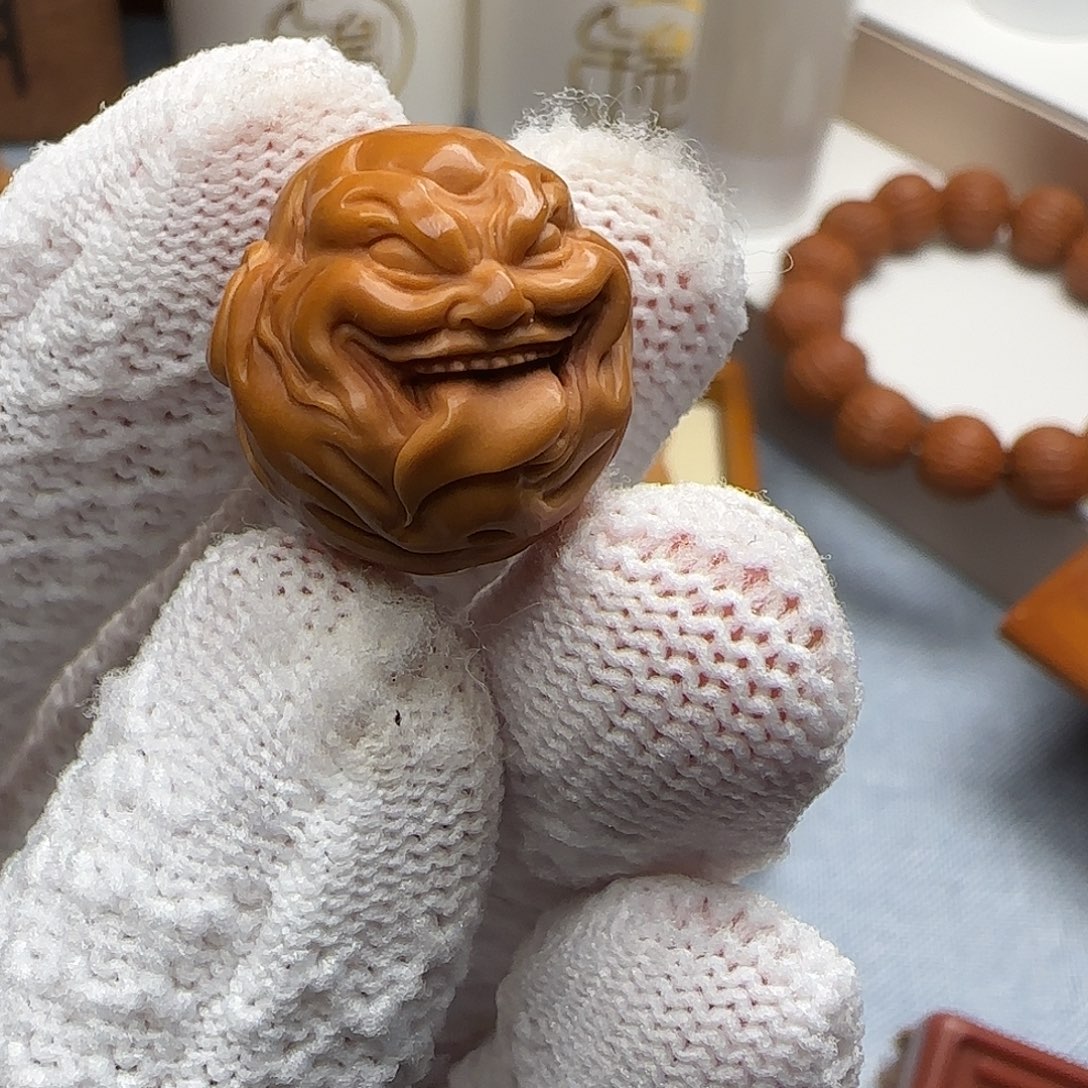 猴头核桃吊坠舔僧