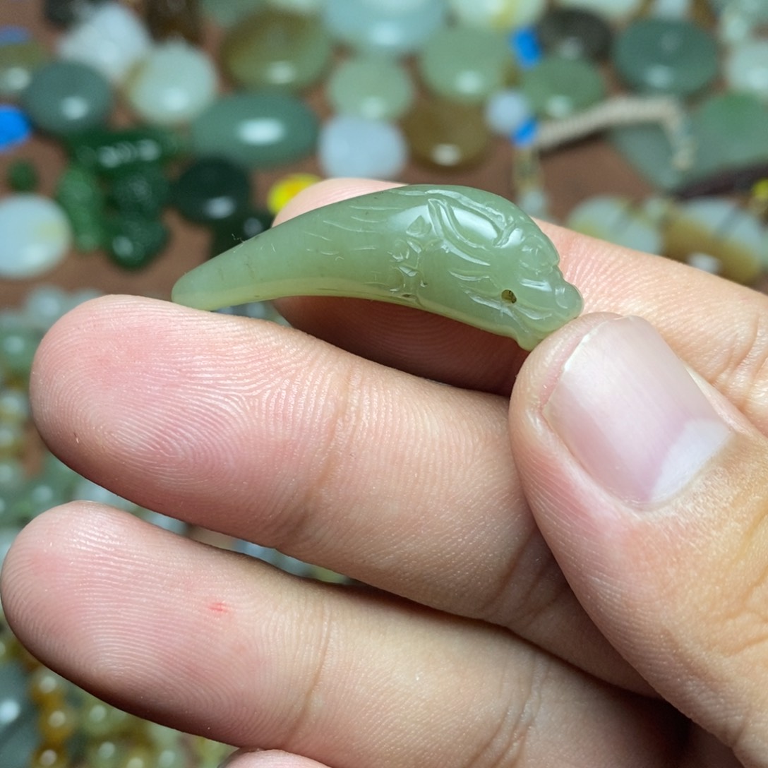 和田玉未镶嵌吊坠(不含链)