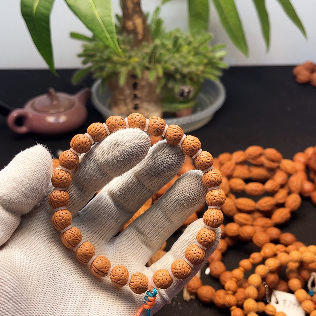 淄***李文玩核桃手串核桃手串