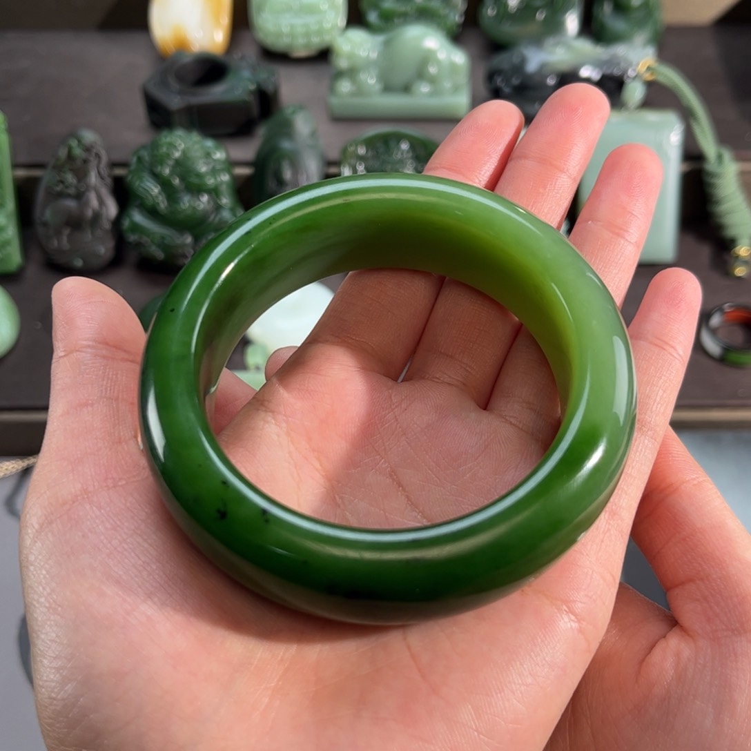 和田玉定制未镶嵌?**醒